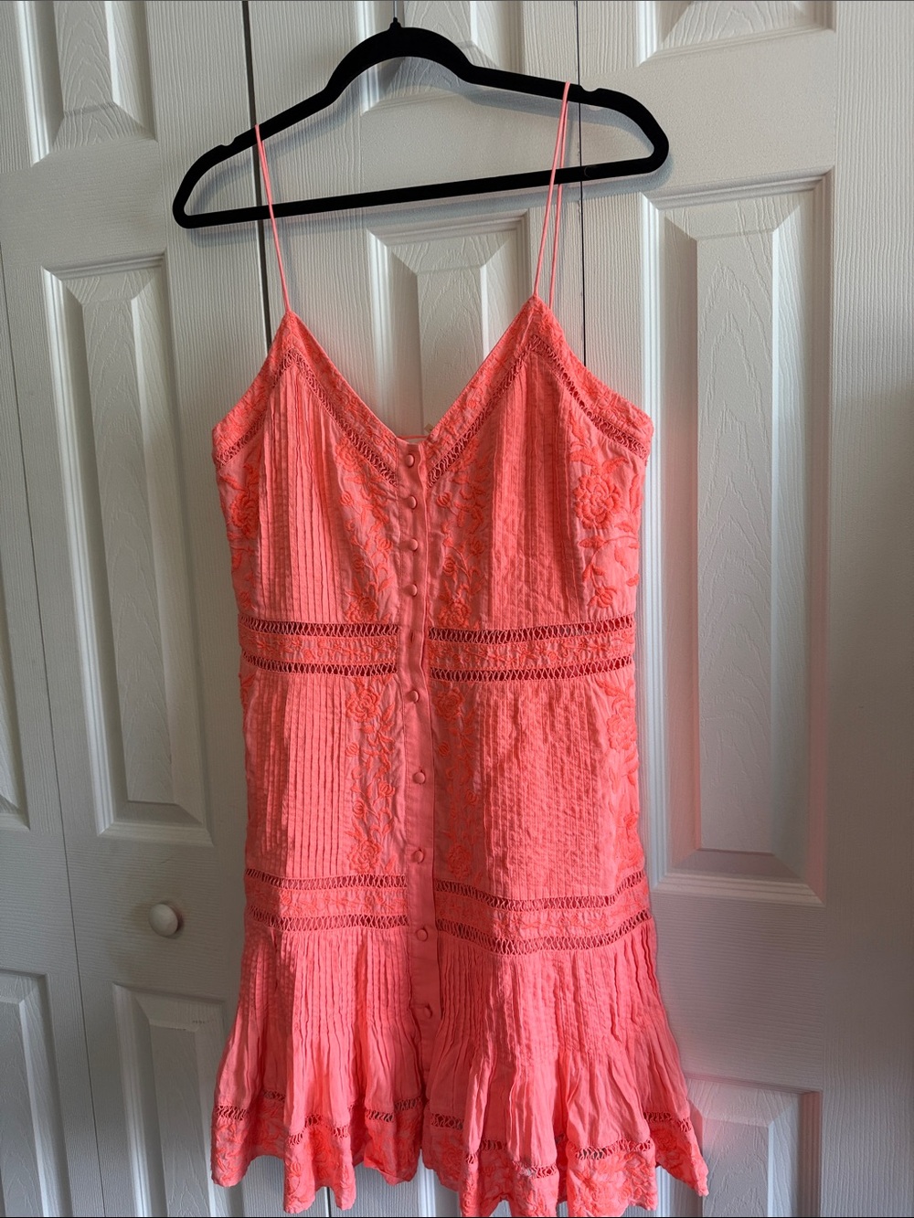 Alice + Olivia Marci Pintucked & embroidered Dress Size 12 $495 - Picture 4 of 7